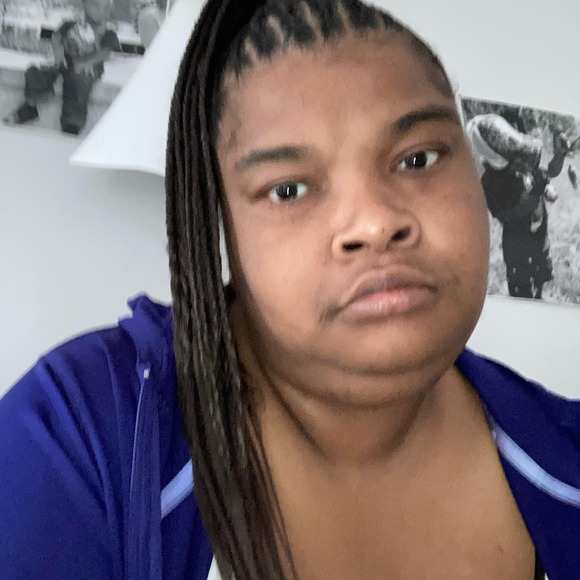 Meet your Posher, Tiffany - Picture 1 of 1